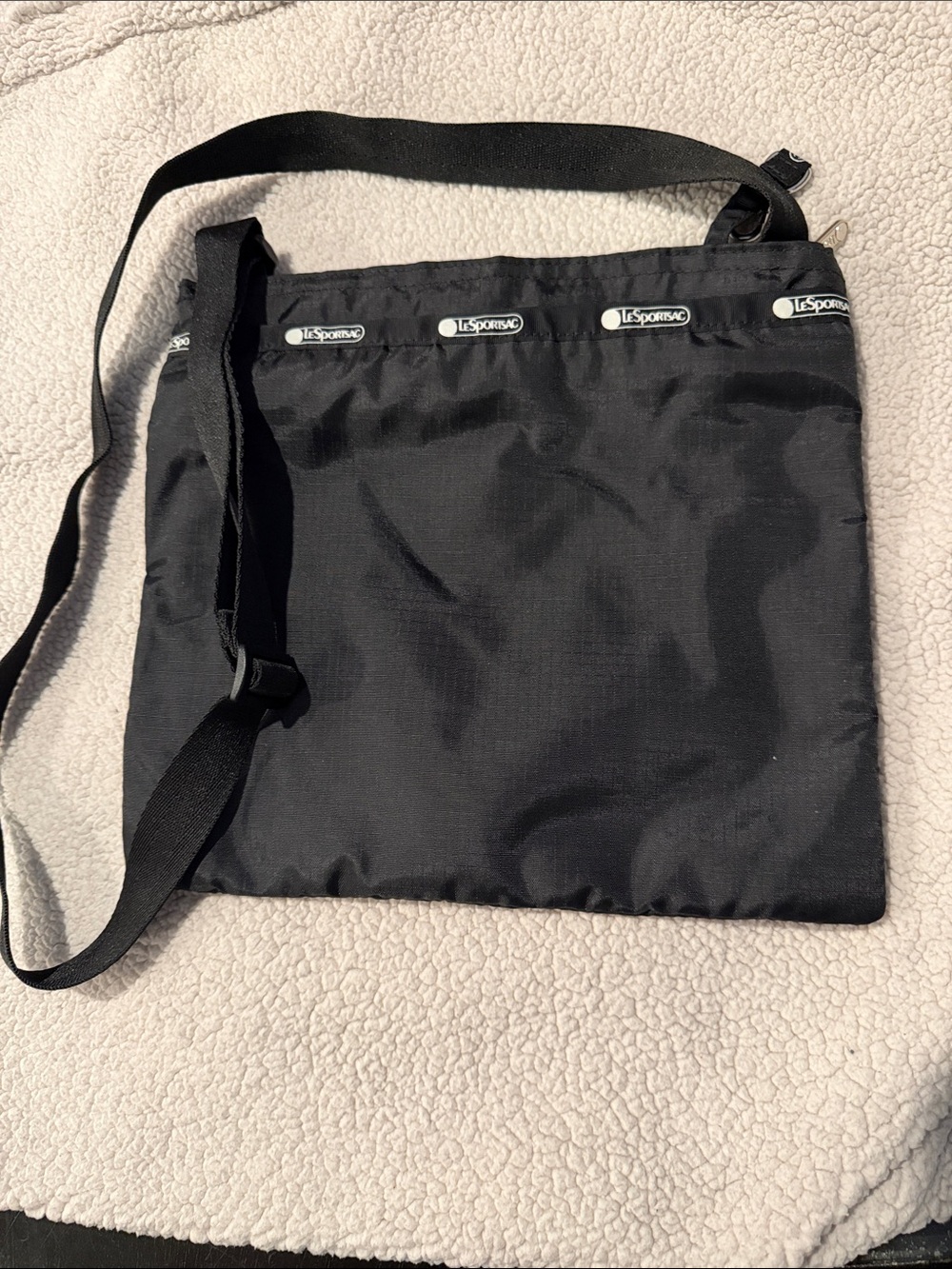 Lesportsac Black Nylon Messenger Crossbody Bag